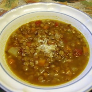 Soup đậu lăng và mỳ ống