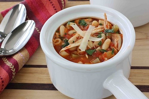 Nấu súp bằng nui cũng thấy ngon  