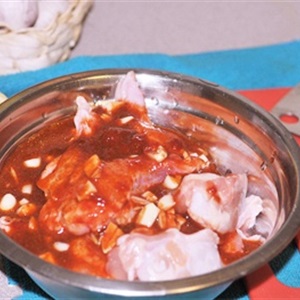 Gà nướng chua cay của Hàn Quốc