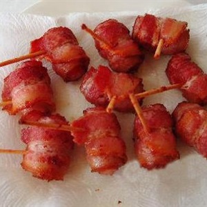 Hàu cuộn bacon
