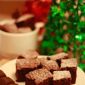 Brownies gừng thơm lừng đón Noel