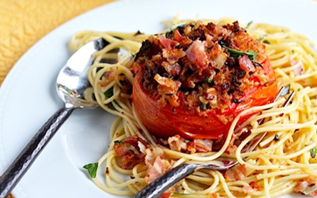 Cách làm spaghetti cà chua nướng  