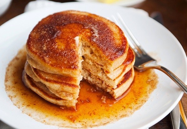 Pancake táo xốp mềm ăn hoài chẳng chán  