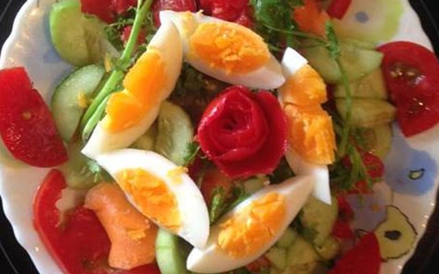 Cách làm salad dưa leo trộn cà chua  