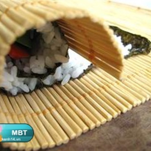 Sushi chiên xù