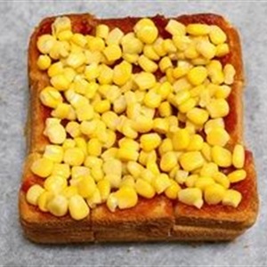 "Pizza vuông" ngô mật ong ngon tuyệt