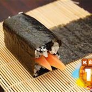 Để gói được sushi có hoa văn thì thế nào nhỉ?