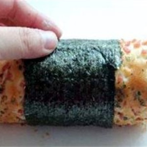 Bánh ruốc tự làm kiểu sushi
