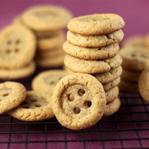 Bánh cookies hình cúc áo