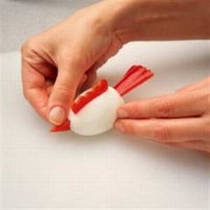 Làm thế nào để cho quả trứng “nở” thành gà chỉ sau 10 phút