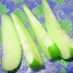Salad táo xanh với củ cải