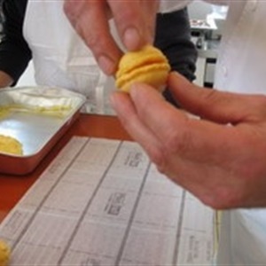 Bánh Macaron: “Hamburger sắc màu" cho teens hảo ngọt