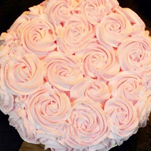 Bánh kem hoa hồng bằng nồi cơm điện