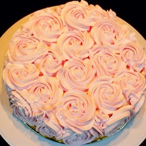 Bánh kem hoa hồng bằng nồi cơm điện