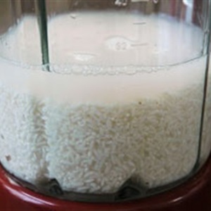 Nước gạo quế mix sữa thơm ngon