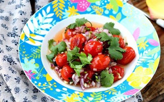Cách làm salad cà chua thanh mát  