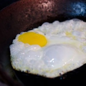 Cơm trộn trứng ốp la