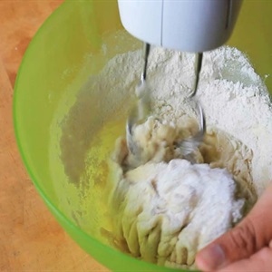 Tự làm bánh bao kim sa tại nhà