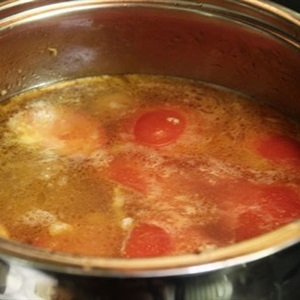 Canh nấm thịt bằm cà chua