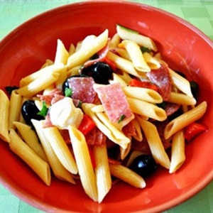 Salad mì ý trộn dầu Olive