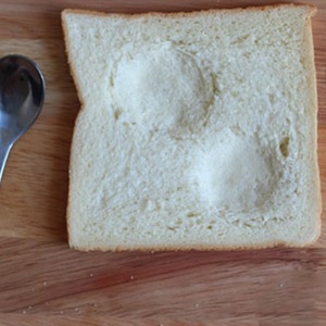 Bánh mì sandwich trứng cút