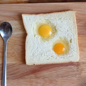 Bánh mì sandwich trứng cút