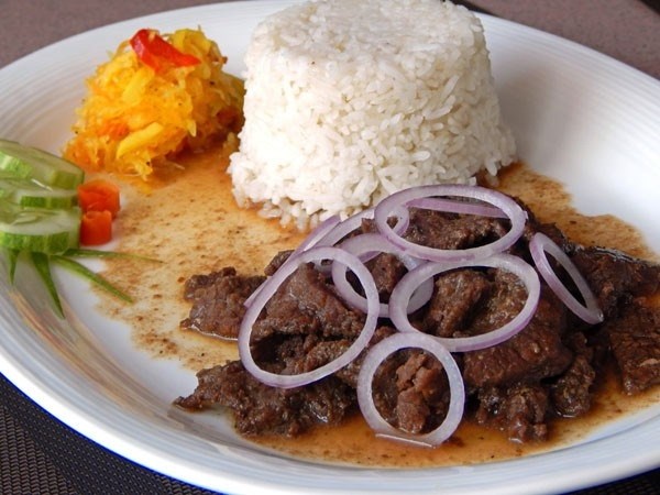 Beefsteak phiên bản Philippines đậm đà khó quên  