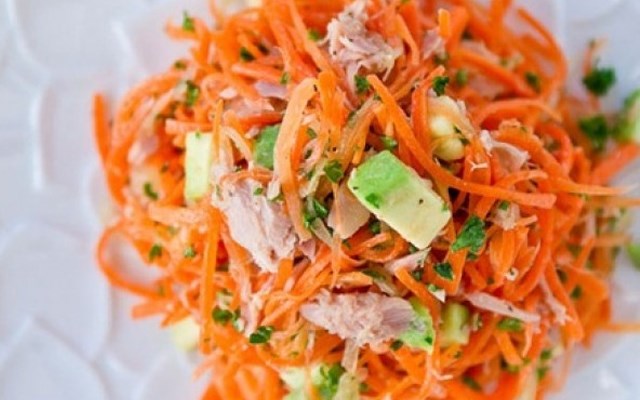 Cách làm salad cà rốt cá ngừ  