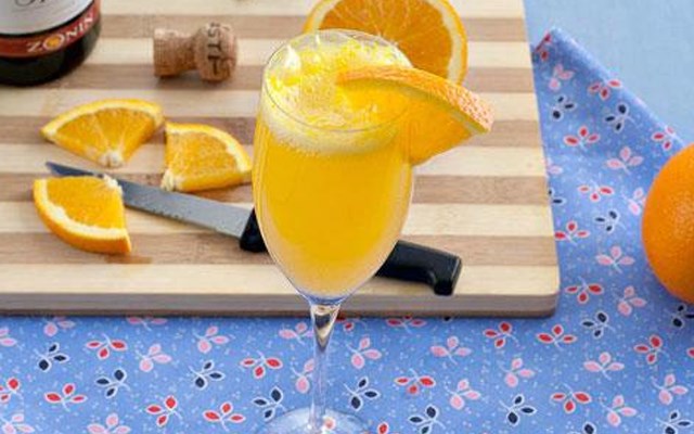 Cách làm cocktail Mimosa  