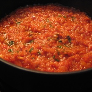 Ravioli nhân thịt bê sốt cà chua