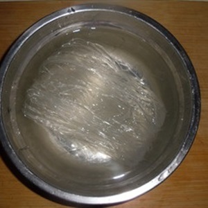 Tôm nấm trộn miến hấp nước tương