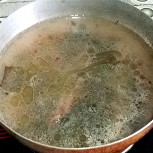 Canh lươn nấu bạc hà