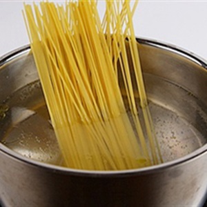 Spaghetti nấu nghêu