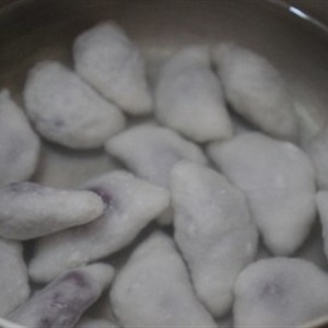 Bánh bột lọc khoai lang