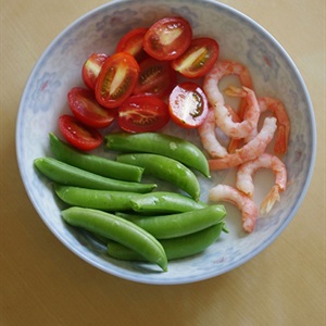 Salad tôm cà chua