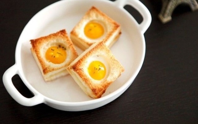 Cách làm bánh mì trứng nướng  
