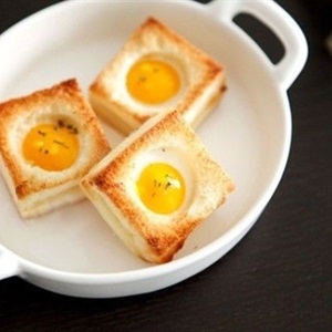Bánh mì trứng nướng