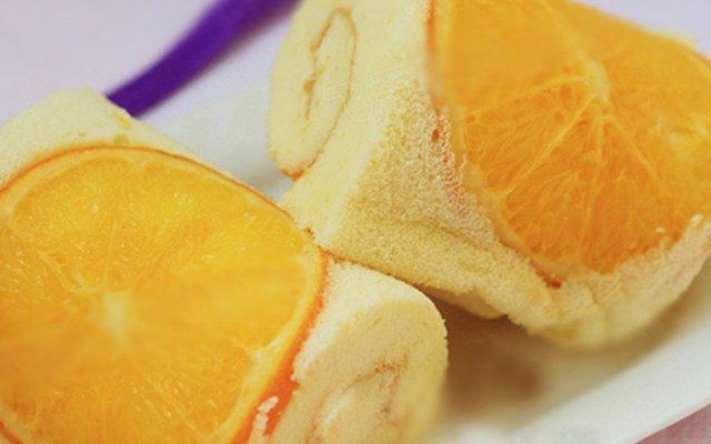 Cách làm bánh bông lan cam tươi  