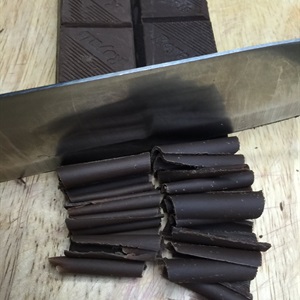 Chuối nhúng chocolate