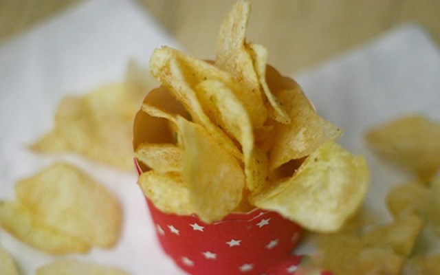 Cách làm snack khoai tây tại nhà  