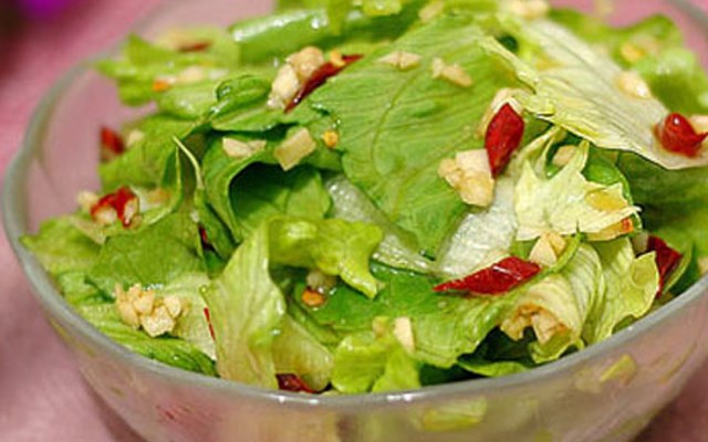 Cách làm salad xà lách trộn  