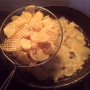 Snack khoai tây hình lưới