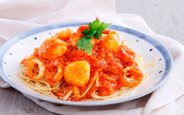 Cách làm spaghetti sốt hải sản  