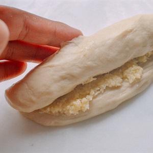 Bánh mì nướng nhân dừa