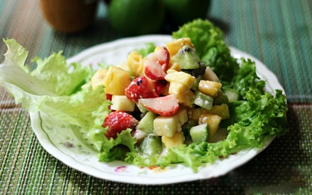 Cách làm salad trộn trái cây  