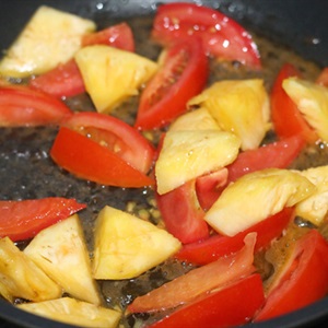 Mực nấu canh chua