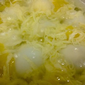 Chè trứng cút