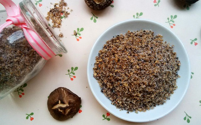 Cách làm hạt nêm từ nấm hương  