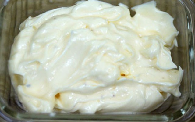 Cách làm sốt mayonnaise tại nhà  